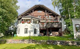 Cronin's B&B Guesthouse